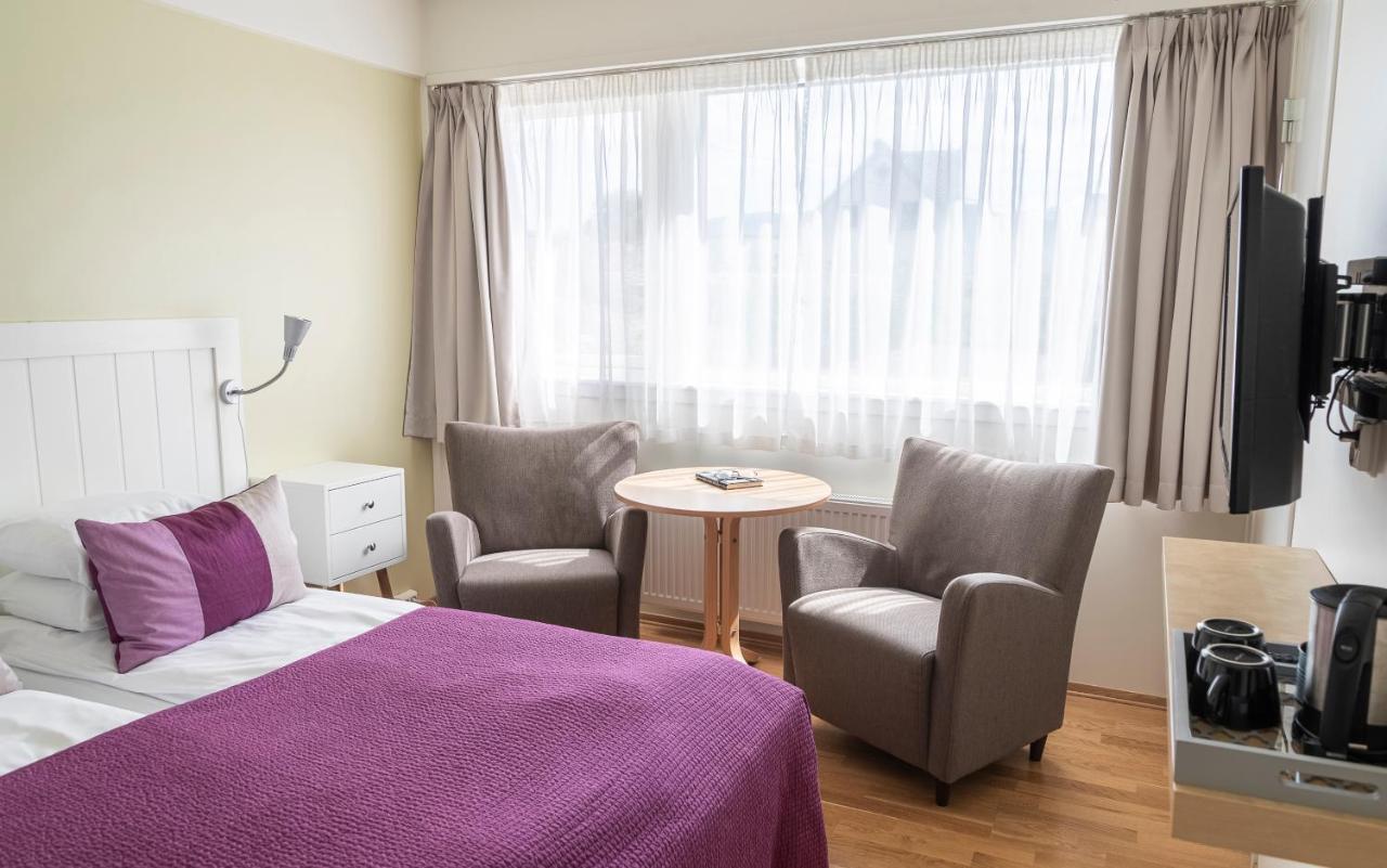 Lavik Fjord Hotel & Apartments Bagian luar foto