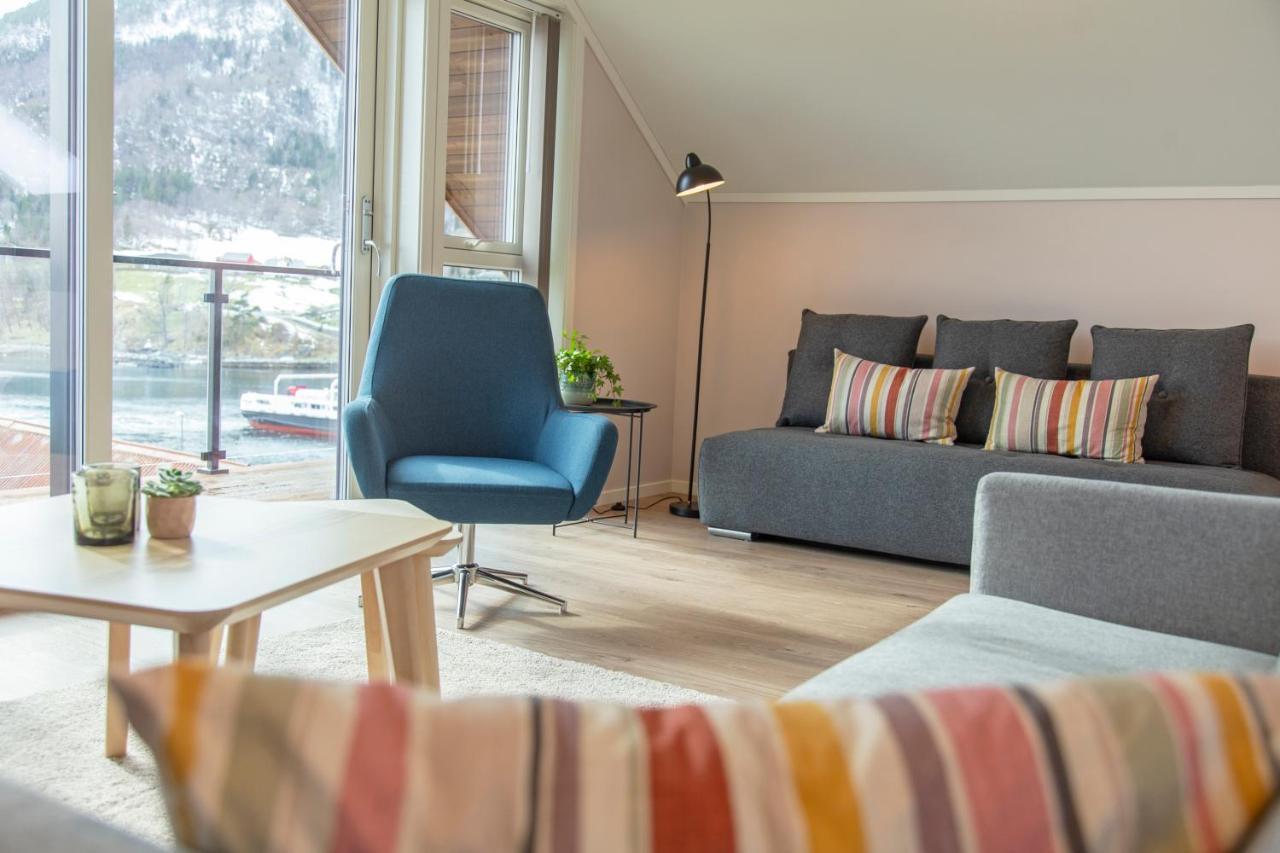 Lavik Fjord Hotel & Apartments Bagian luar foto